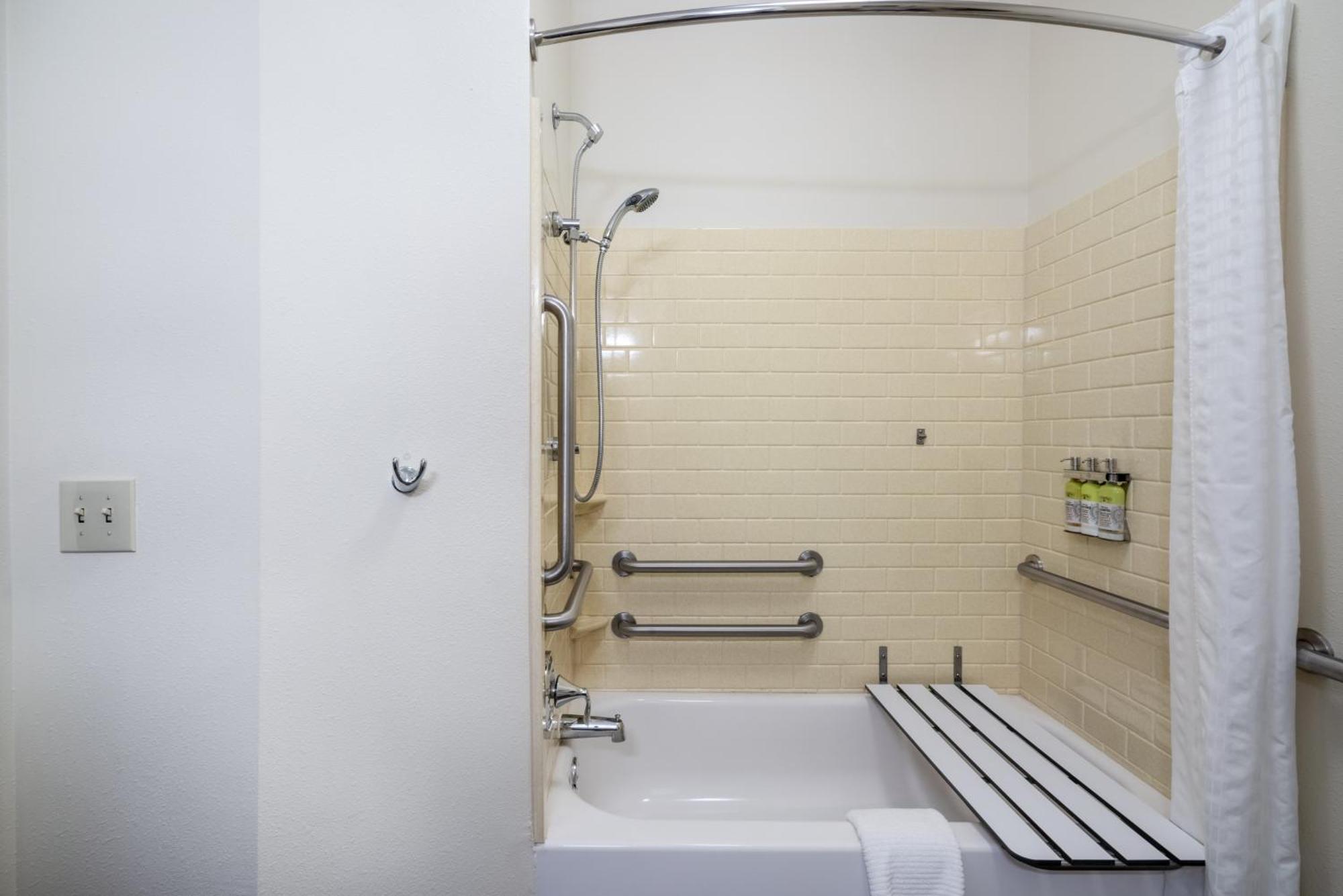 Candlewood Suites Auburn By Ihg Dış mekan fotoğraf